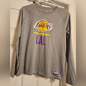 EUC Los Angeles Lakers Youth Long-sleeved T-shirt.  Size:L.